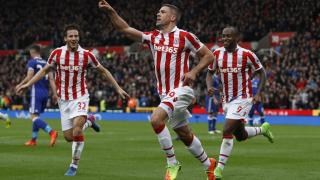 Jugadores del Stoke, patrocinado por la empresa Bet365.